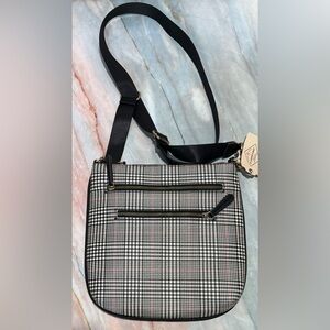 NWT St. John’s Bay Nancy 2.0 crossbody bag